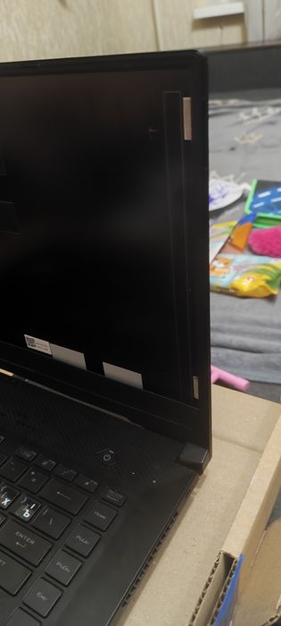 “Продам корпус ноутбука без матрици ASUS ROG GA502DU