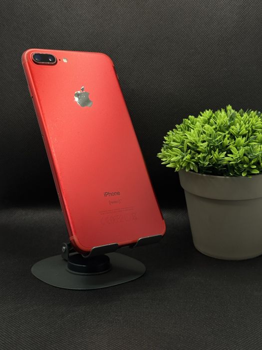 Продам iPhone 7 Plus 128GB Red