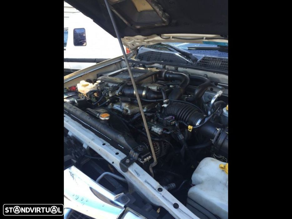 Nissan Terrano II 3.0 DI longo de 2003 para peças