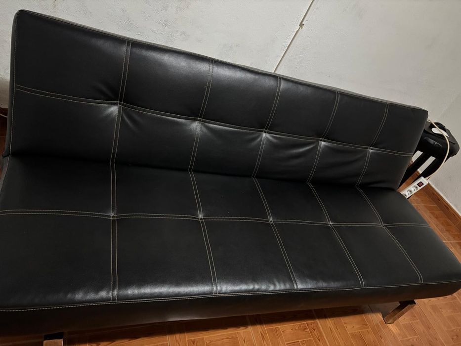 Sofá-cama preto leather