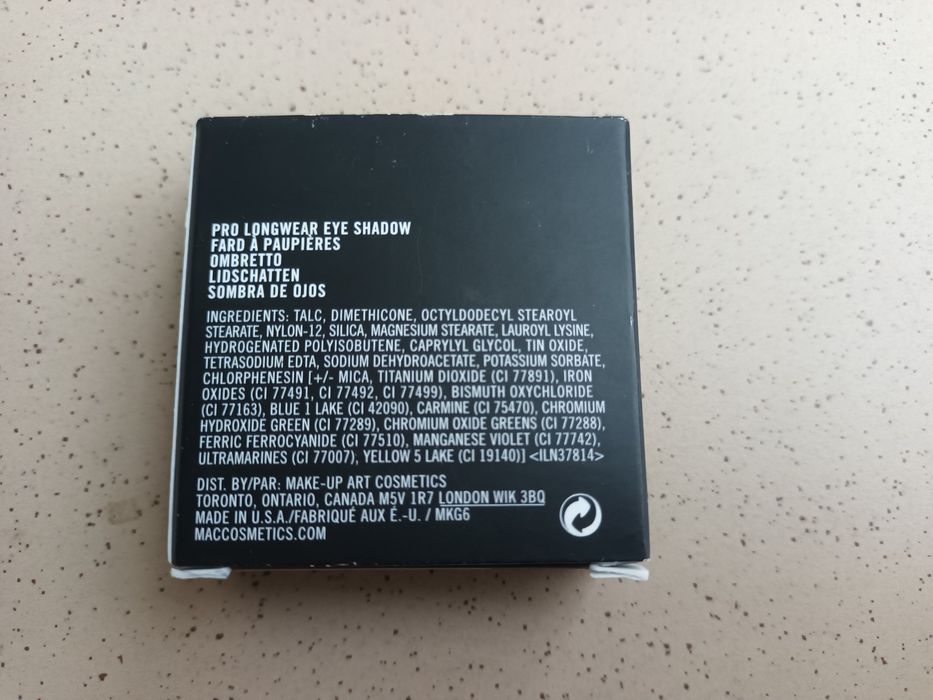MAC pro longwear eye shadow tease with ease cień