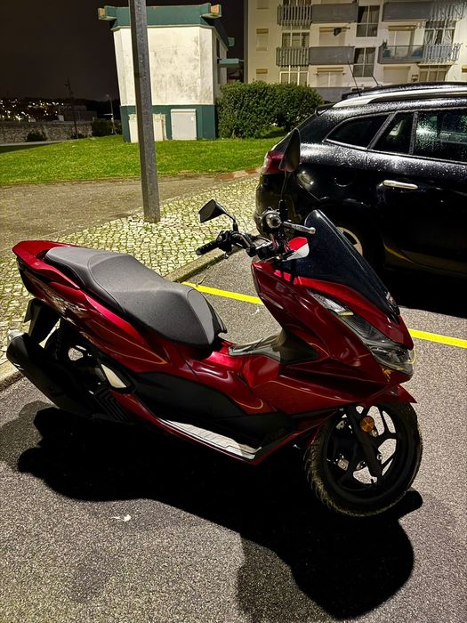 honda Pcx   2022  apenas 1086 km