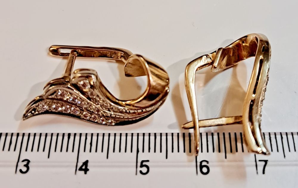 !!!АКЦИЯ!!! Золотые серьги с бриллиантами. 7,67 грм