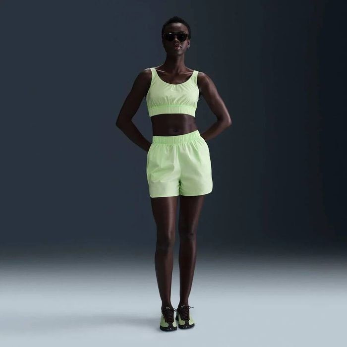 Топ Nike Sportswear Chill