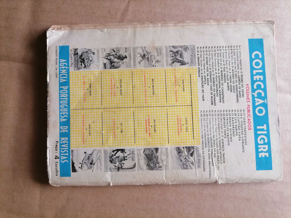 Colecção Tigre Nº1 Johnny Hazard em O Roubo do Ceptro (1955)