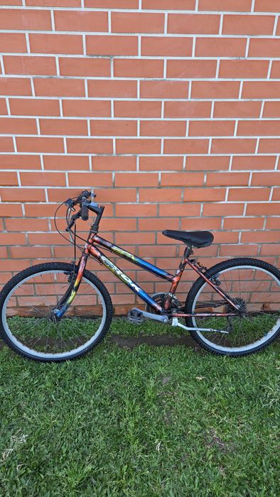 Bicicleta de Passeio Aro 24/26 - Para Restauro ou Peças