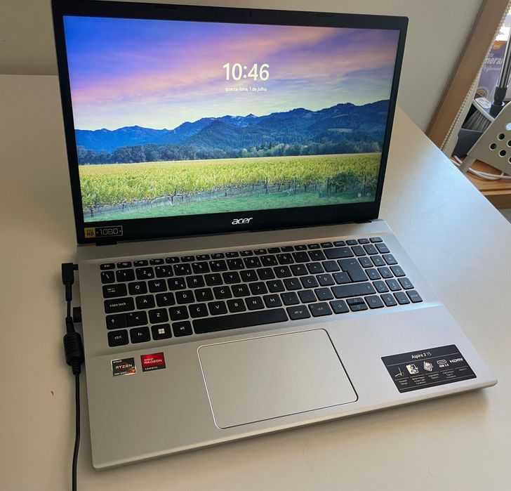 Notebook Acer Aspire 3 15 AMD Ryzen 7 5700U com Radeon Graphics 16 G RAM