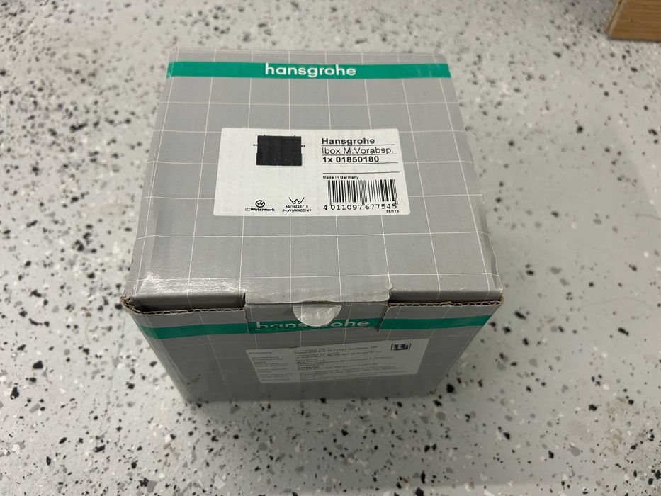 Hansgrohe Ibox element podtynkowy Z ZAWORAMI ODCINAJĄCYMI