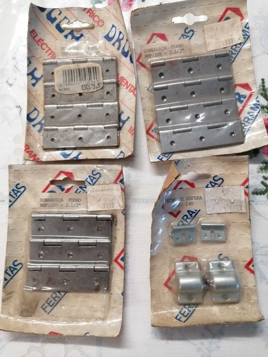 Dobradiças e outro, lote por 5€