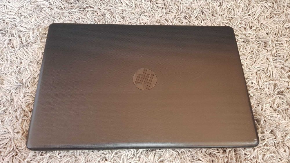 Ноутбук HP 17,3" i7 ssd AMD R5 M435