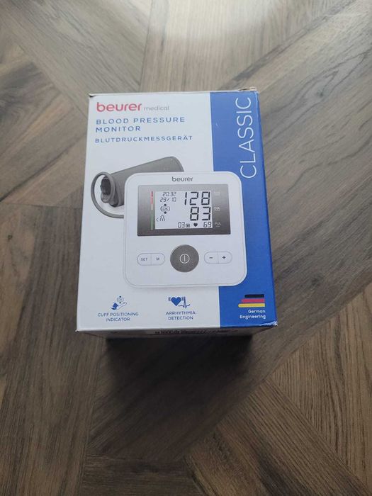 NOWY Ciśnieniomierz naramienny Beurer BM 27 – Zestaw