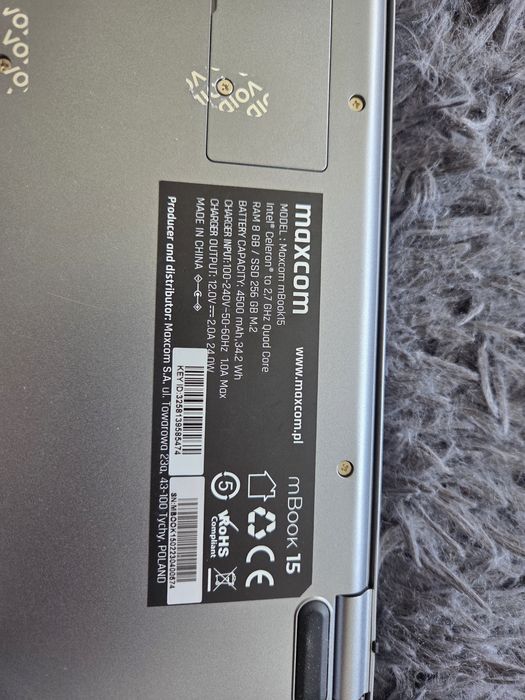 Laptop Maxcom MBook