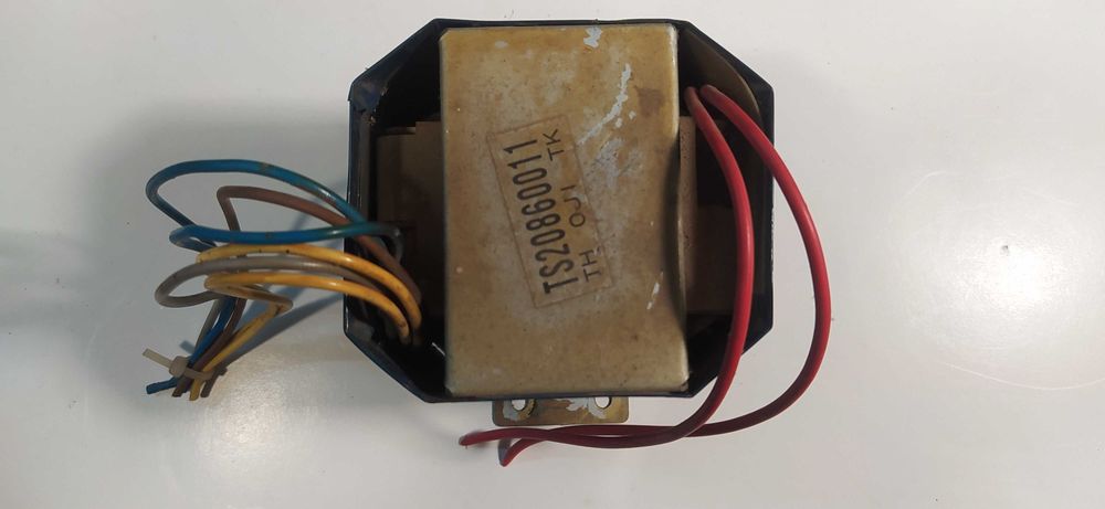 Продам силові трансформатори.