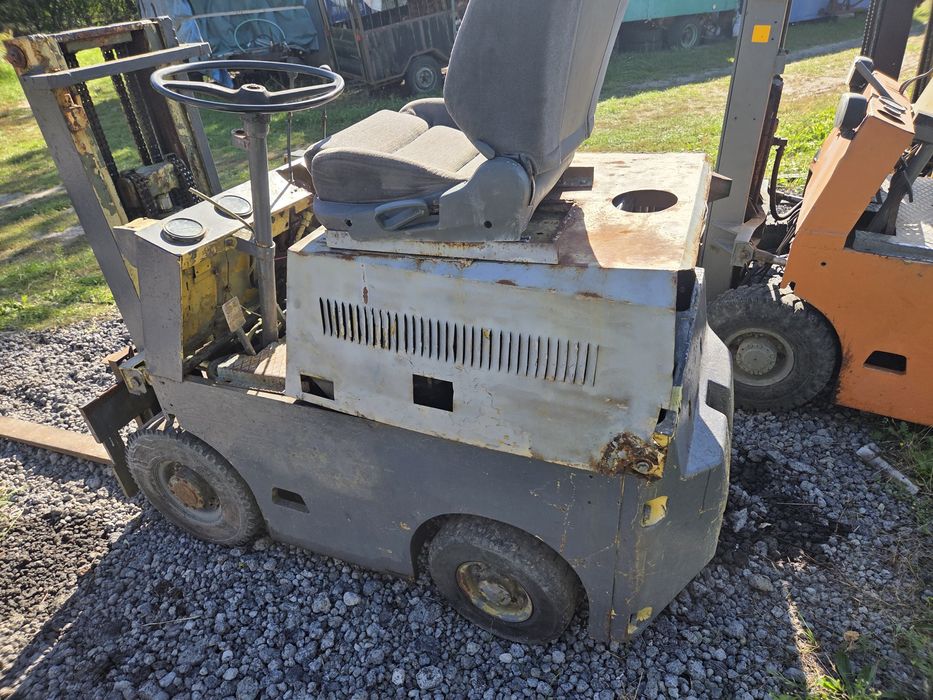 Wózek widłowy Rak Suchedniów c330 niski maszt