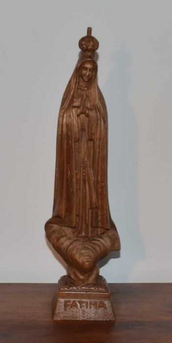 Nossa Senhora de Fátima, estatueta em madeira