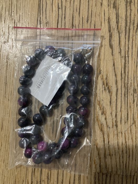 Буси з турмаліна