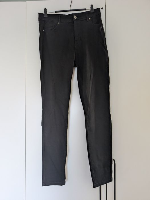 Damskie czarne jeansowe spodnie rozmiar XXL