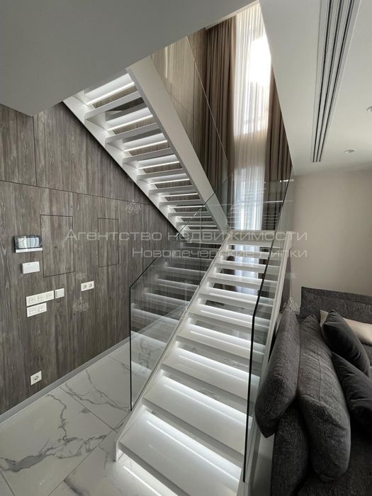 Продам пентхаус с лучшим видом на Днепр ЖК Pechersky Болсуновская 2