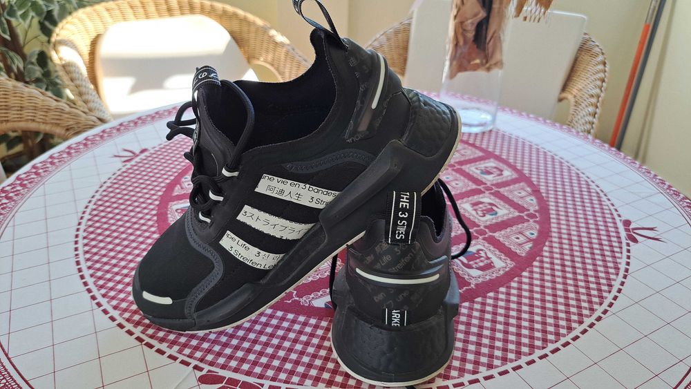 Vendo 3 pares de sapatilhas ler descrição.