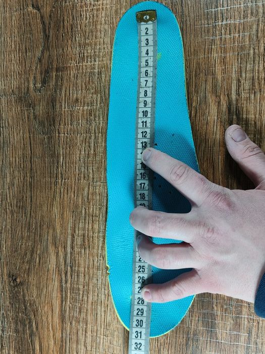 Кросівки Mizuno Wave Lightning