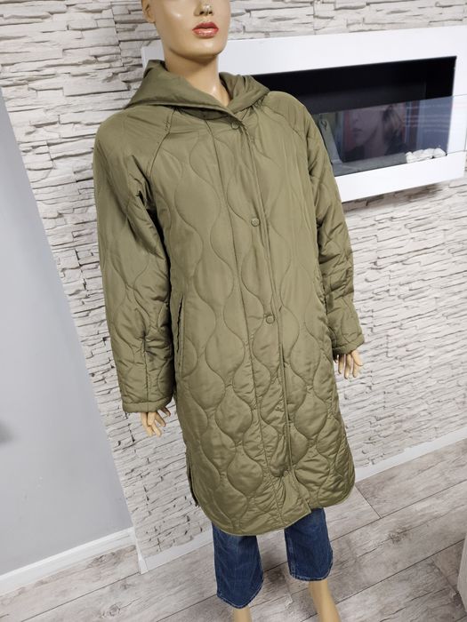 Płaszcz pikowany przejściowy khaki Bershka rozmiar M