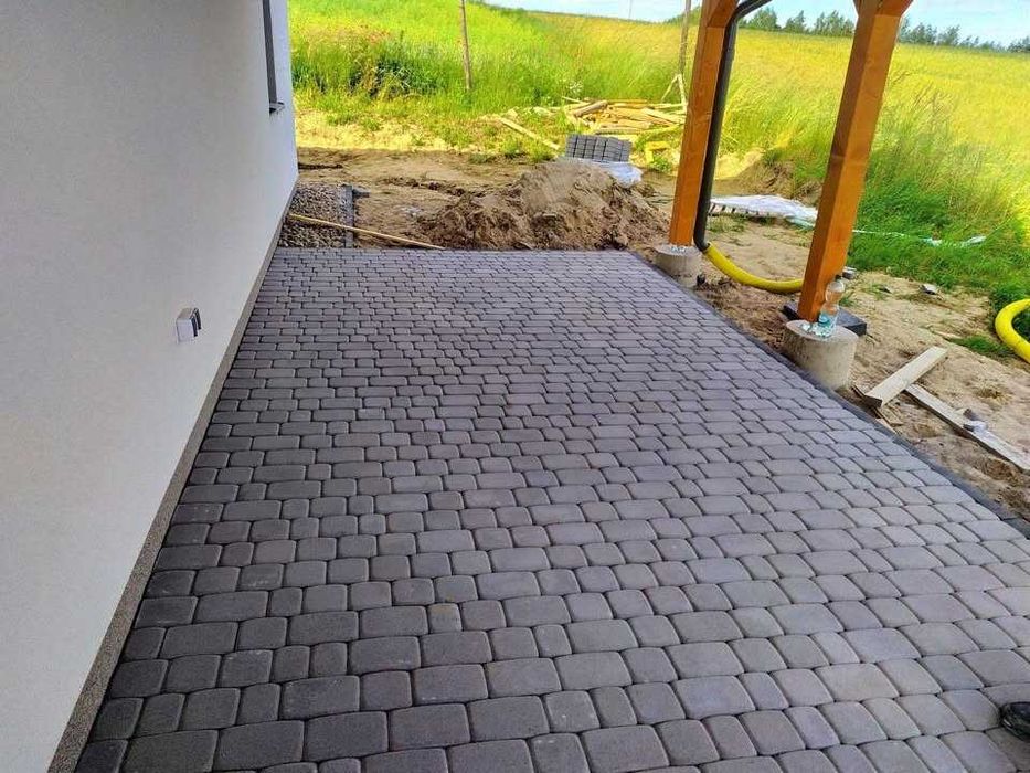 Układanie kostki brukowej