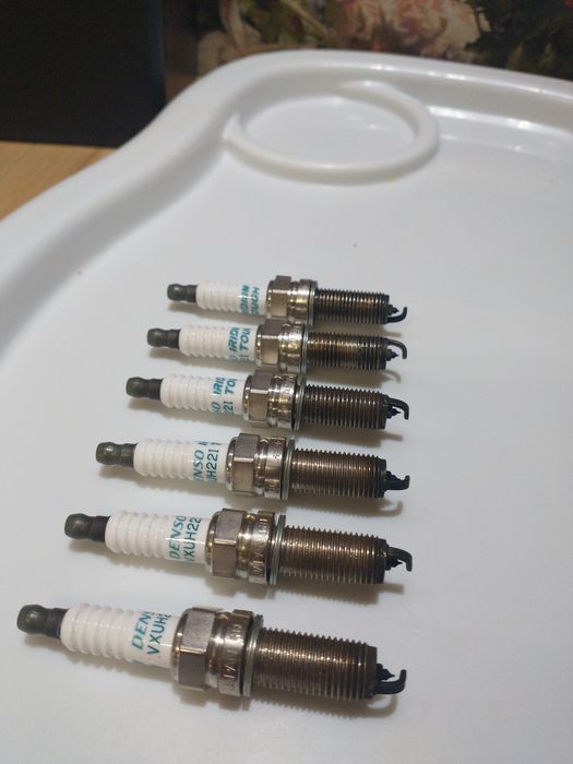 Świeca zapłonowa iskrowa Denso Iridium VXUH 22I