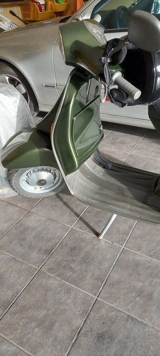 Vespa FL 2 restaurada recentemente é só meter gasolina e andar