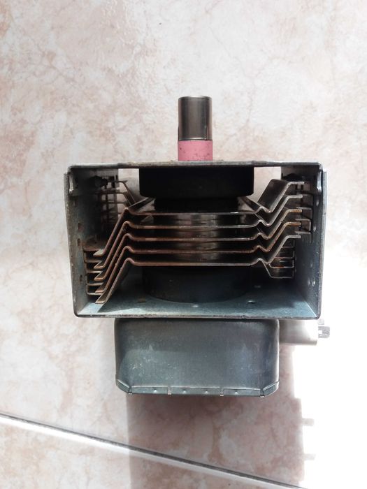 Vendo Magnetron 2M 219J