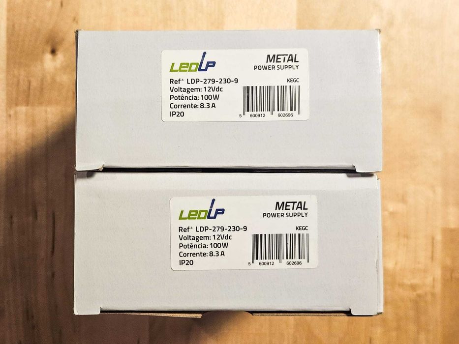 1x Fonte de alimentação 12V p/ Fita LED IP20 100W – LEDUP