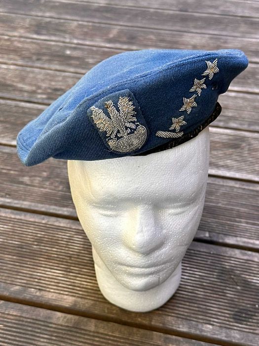 Beret 7 Łużycka Dywizja Desantowa WP, PRL, bajorek, kapitan