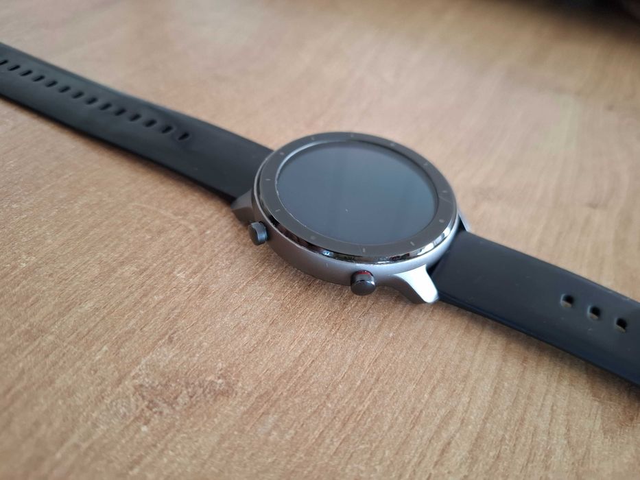 Amazfit GTR 47mm - zestaw z dodatkowymi paskami i szkłem hybrydowym