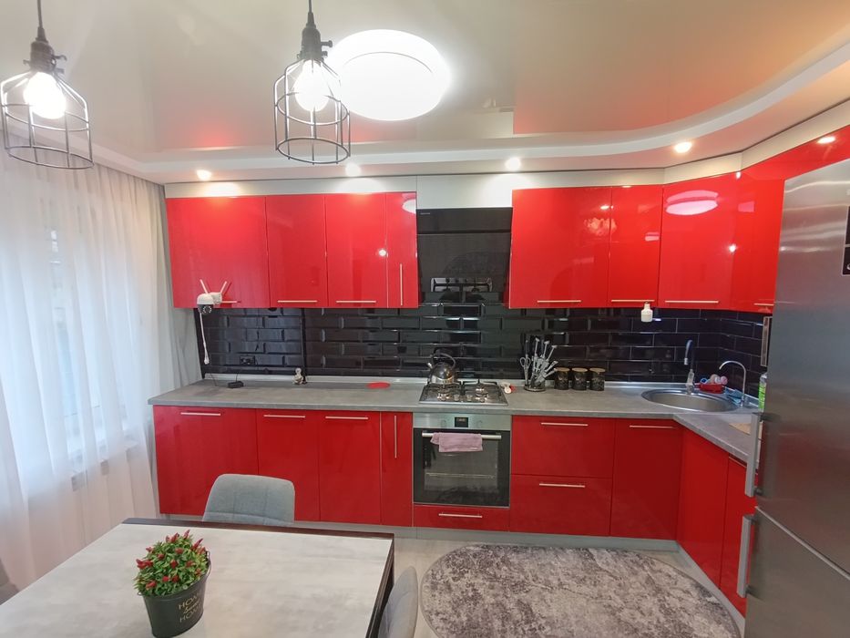 Продам 3-комн. квартиру. Современный ремонт. Левобережный -3.