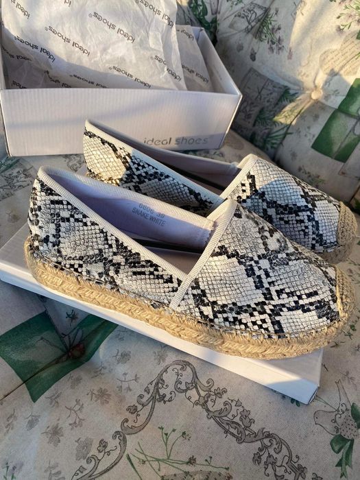 Espadryle na platformie