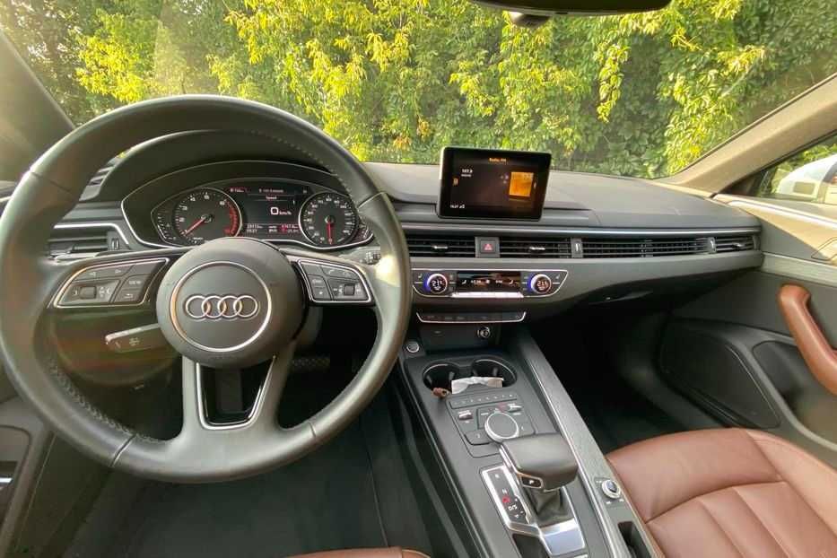 Продам Audi A4 2019 года