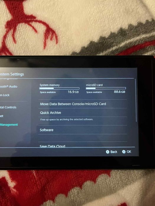 Nintendo Switch V1 Neon – Pełny Zestaw + Pudełko + Karta Pamięci