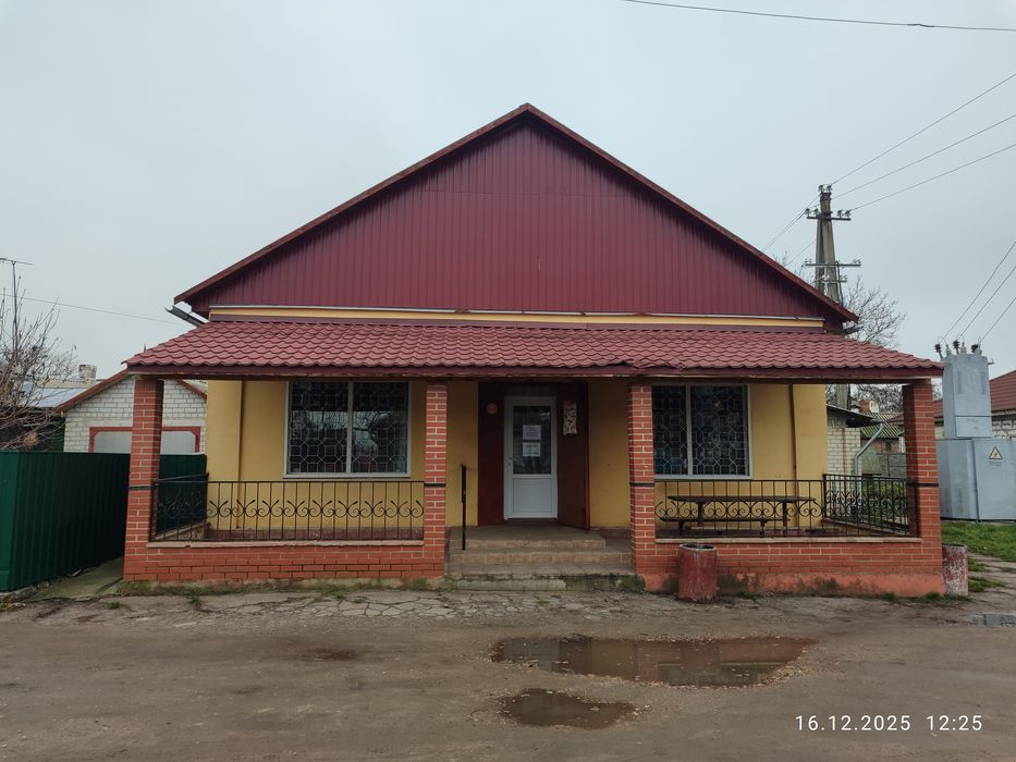 Продам отдельностояшее помещение магазина магазин