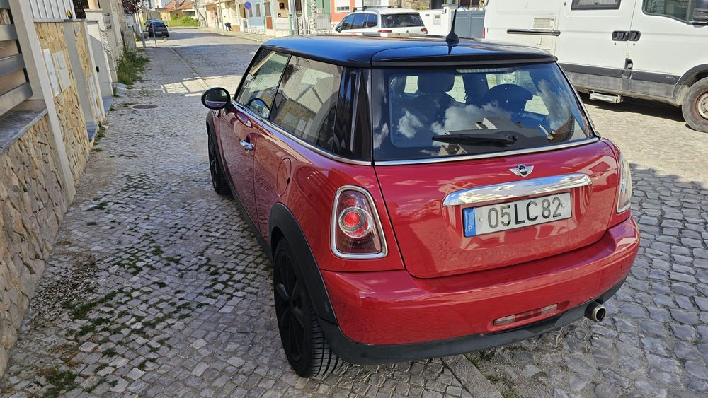 Mini cooperação D432433075932385282