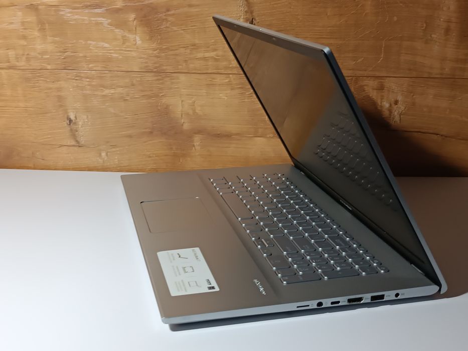 Потужний ASUS VivoBook 17,2"/Ryzen 7/20 ОЗП/512 SSD/Vega 10