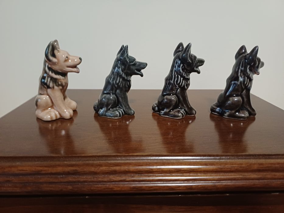 Figurka pies  4szt Owczarek Niemiecki   Kuka Wojciech Rydz PRL