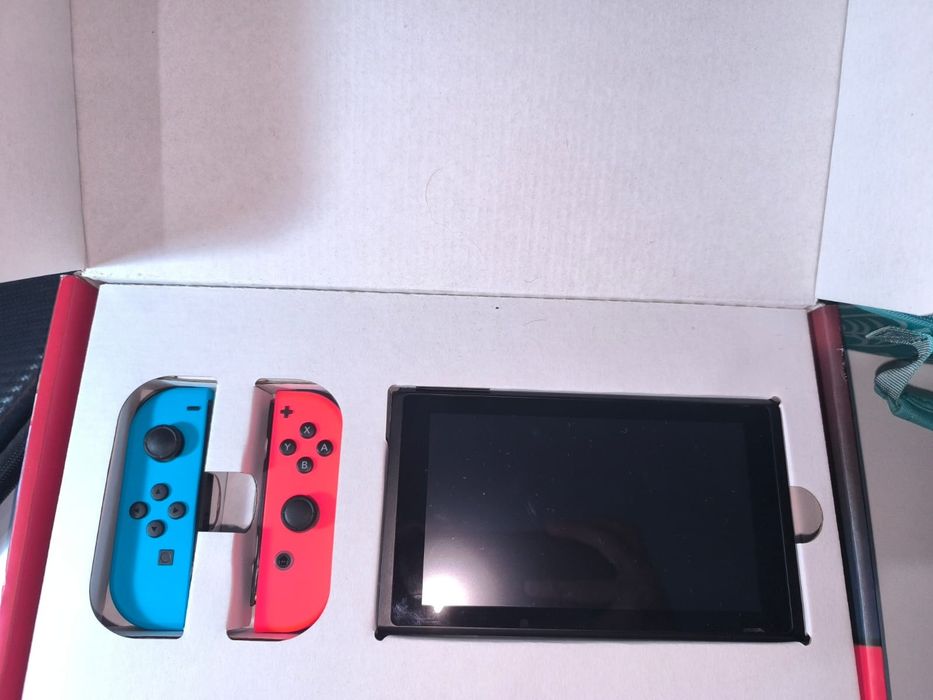 Nintendo switch + extras