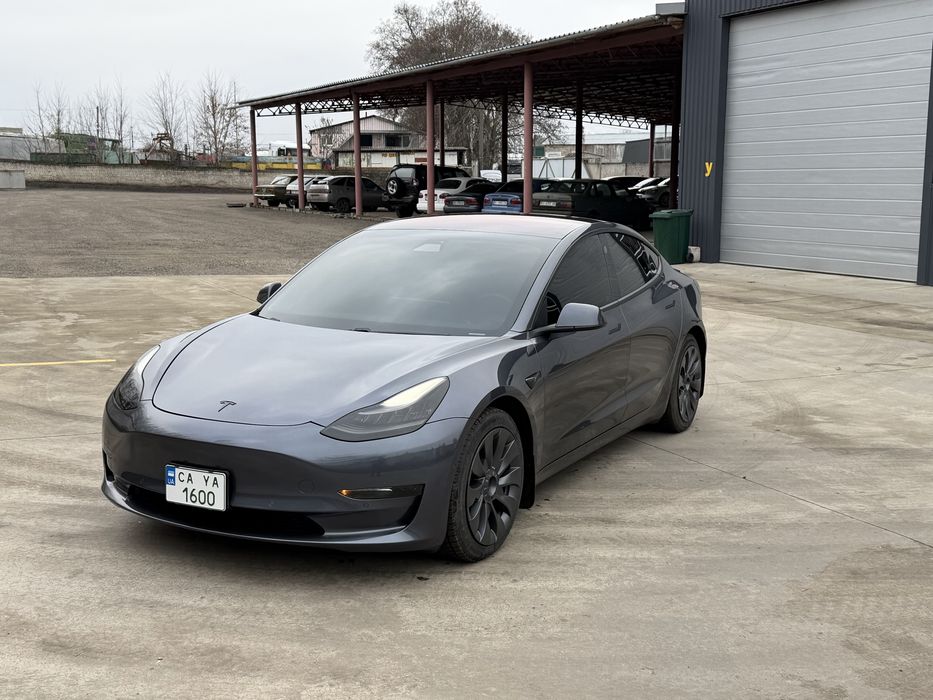 Tesla 3 повний привід, запас ходу 400+, обмін