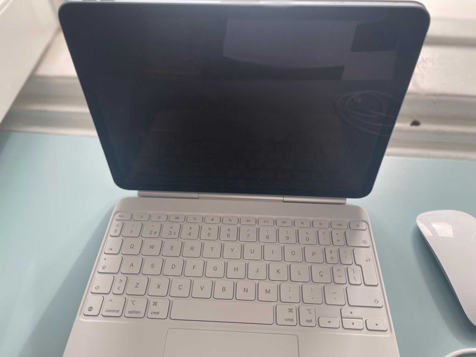 iPad Air 11" (M3) 128 GB Wi-Fi Azul + Magic Keyboard + Magic Mouse