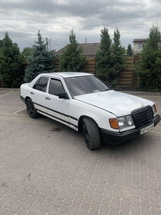 Продам мерседес w124