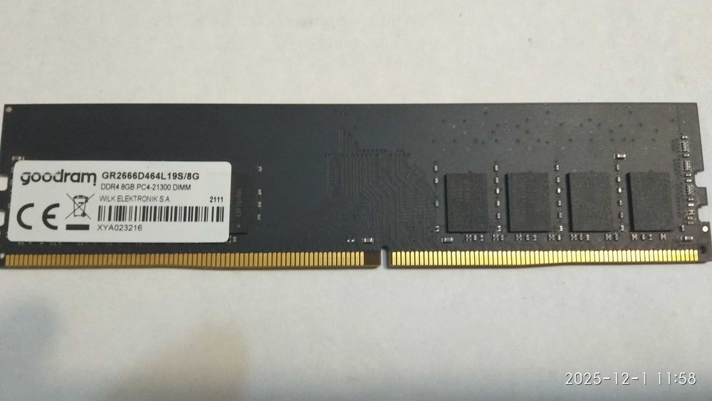 Оперативная память DDR4 16GB AMD Radeon Memory 3000MHz CL16