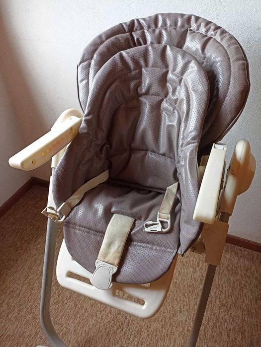 Cadeira da papa Chicco 2 em 1