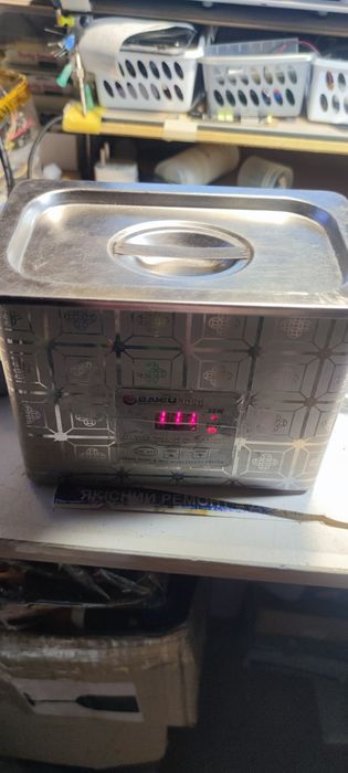 Ультразвуковая ванна чистка BAKU 3050 в металлическом корпусе 0.7л

Вс