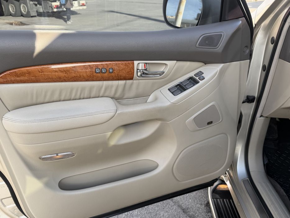 Продам Lexus LX470 газ/бензин