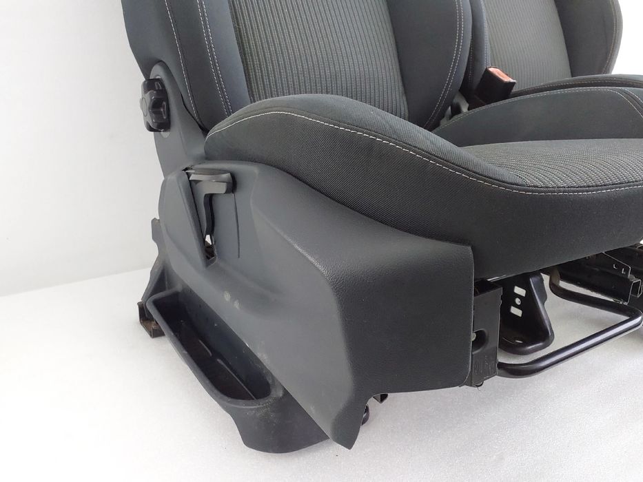 Conjunto de bancos FORD C-Max II (DXA/CB7, DXA/CEU)