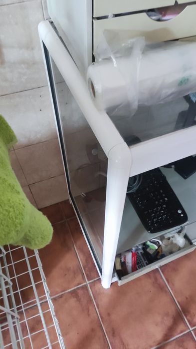 2 Móveis / Balcão expositor em vidro